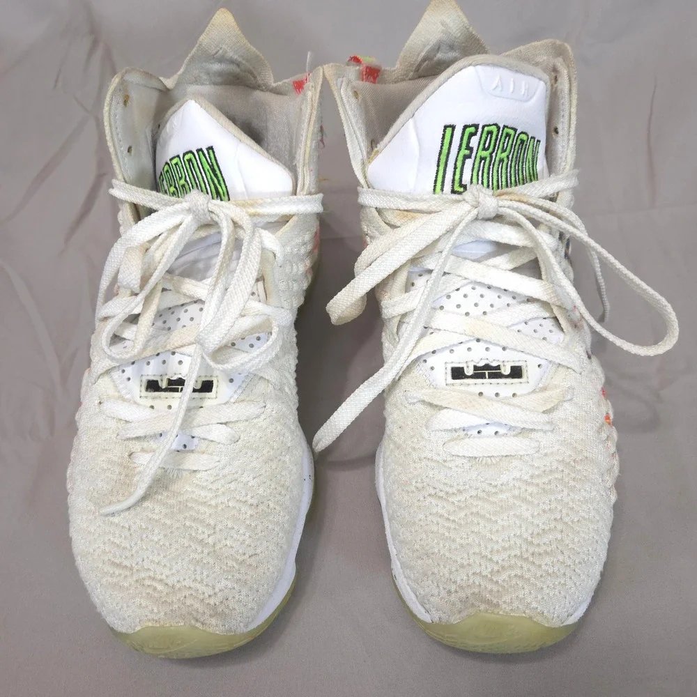 Nike LeBron 17 Air Command Force Men 7.5 Women 9 White Shoes Sneakers BQ3177-100